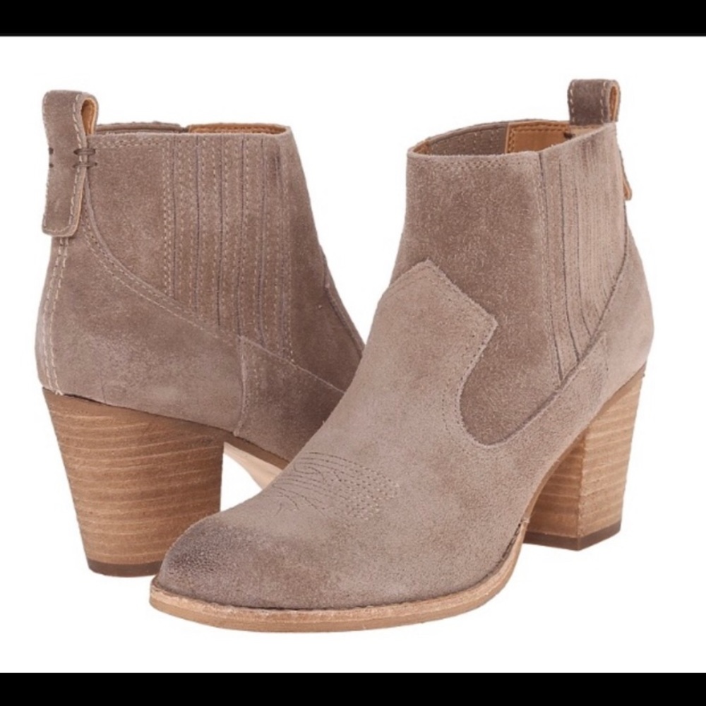 Dolce Vita Jones Booties